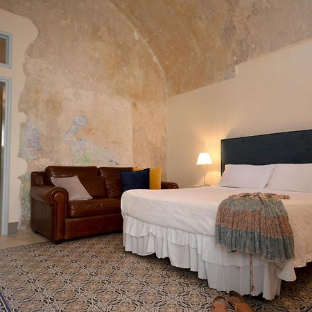 B&B Palazzo Del Capitolo - By I Bastioni San Domenico Gallipoli Eksteriør billede