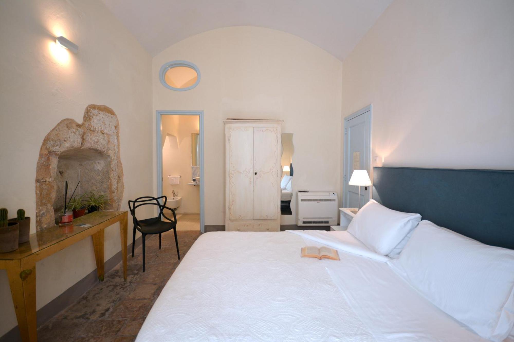 B&B Palazzo Del Capitolo - By I Bastioni San Domenico Gallipoli Eksteriør billede
